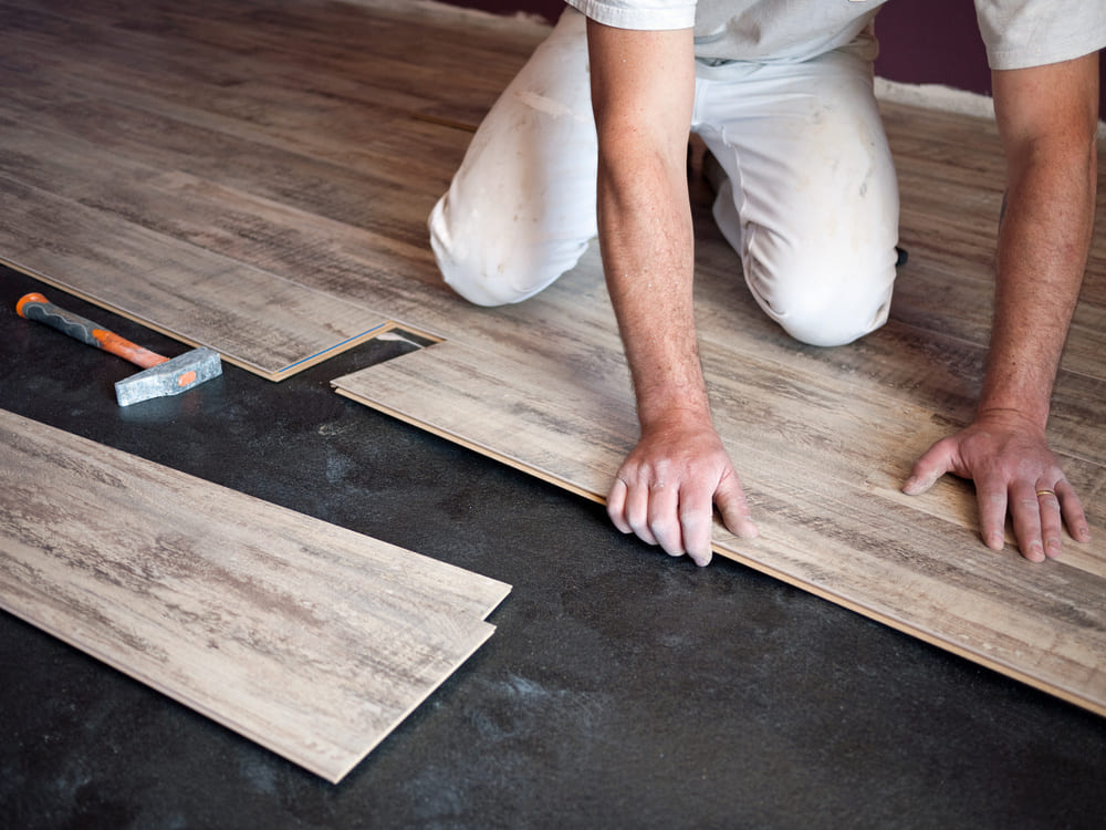 pose-parquet-real-est